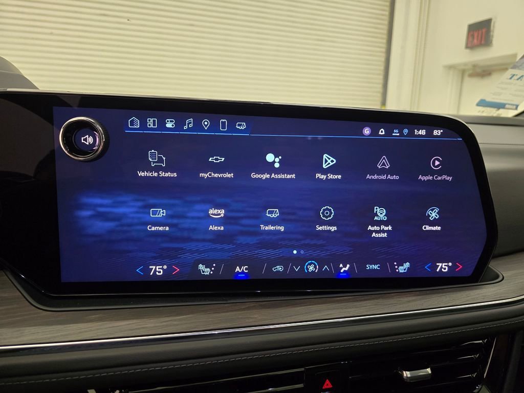 2025 Chevrolet Suburban Z71 - Photo 20