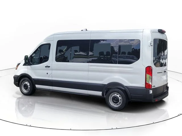 New 2026 Oxford White Ford XL image 4