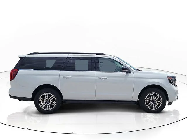 New 2026 Oxford White Ford Active image 4