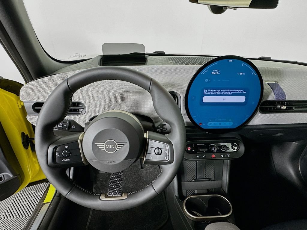 Used 2025 Yellow MINI Signature Plus image 10