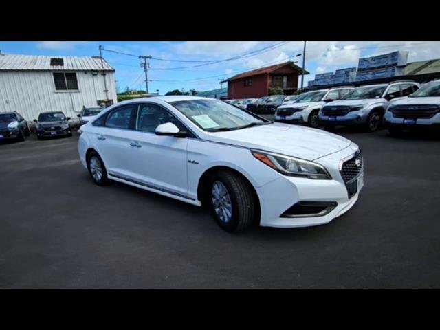 Used 2017 Hyundai Sonata Hybrid Base with VIN KMHE24L31HA067771 for sale in Kailua-Kona, HI