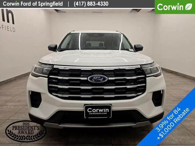 New 2026 Star White Metallic Tri-Coat Ford Active image 9