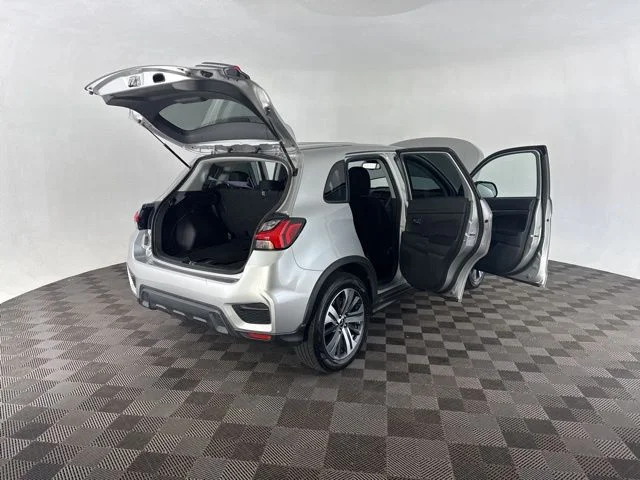 Used 2024 Black Mitsubishi  image 14