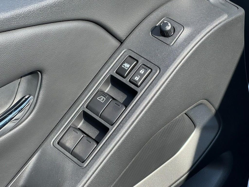 Used 2025 White Nissan SV image 11