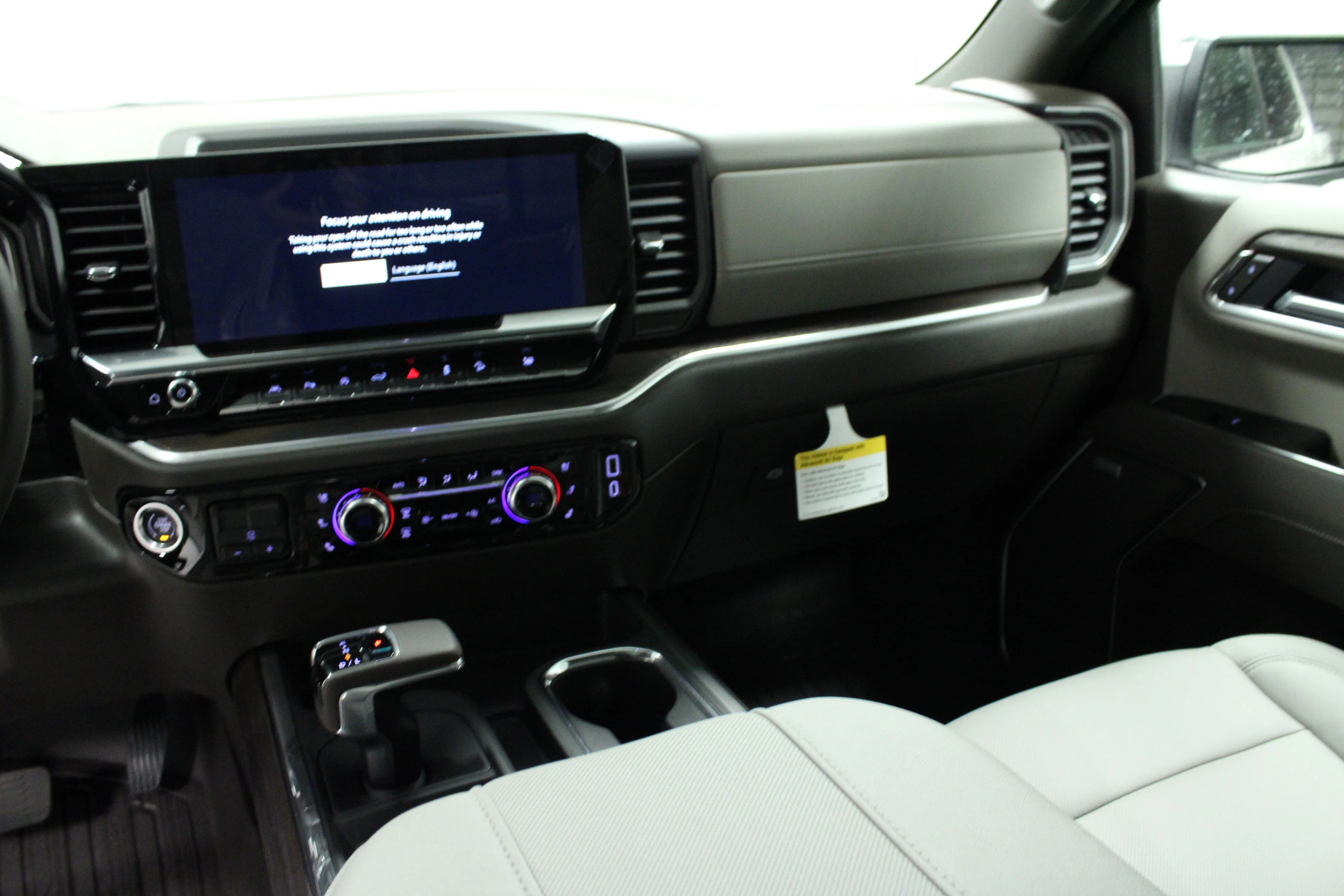 New 2026 Summit White GMC SLT image 19