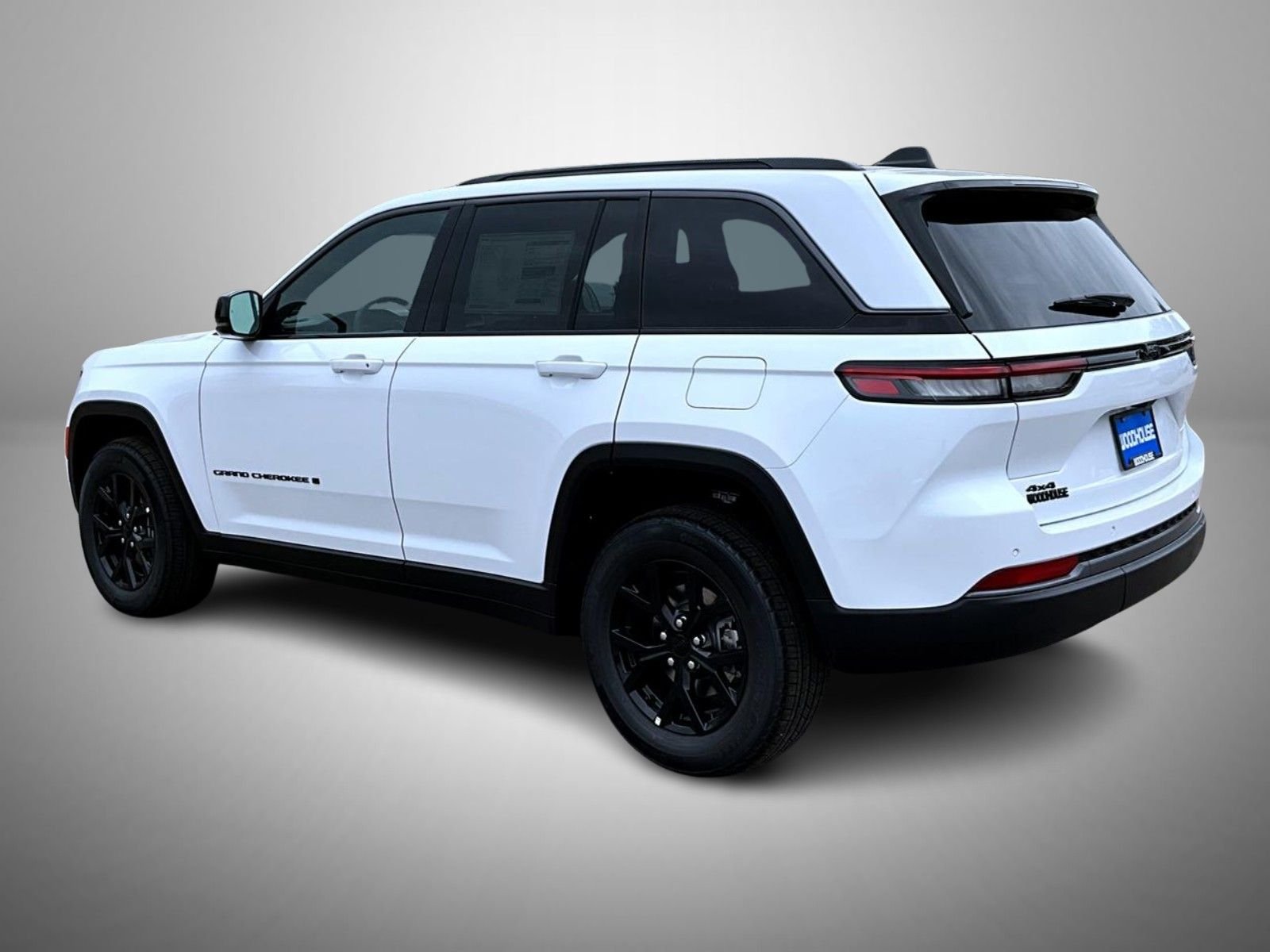 New 2026 Bright White Clear-Coat Exterior Paint Jeep Altitude image 7