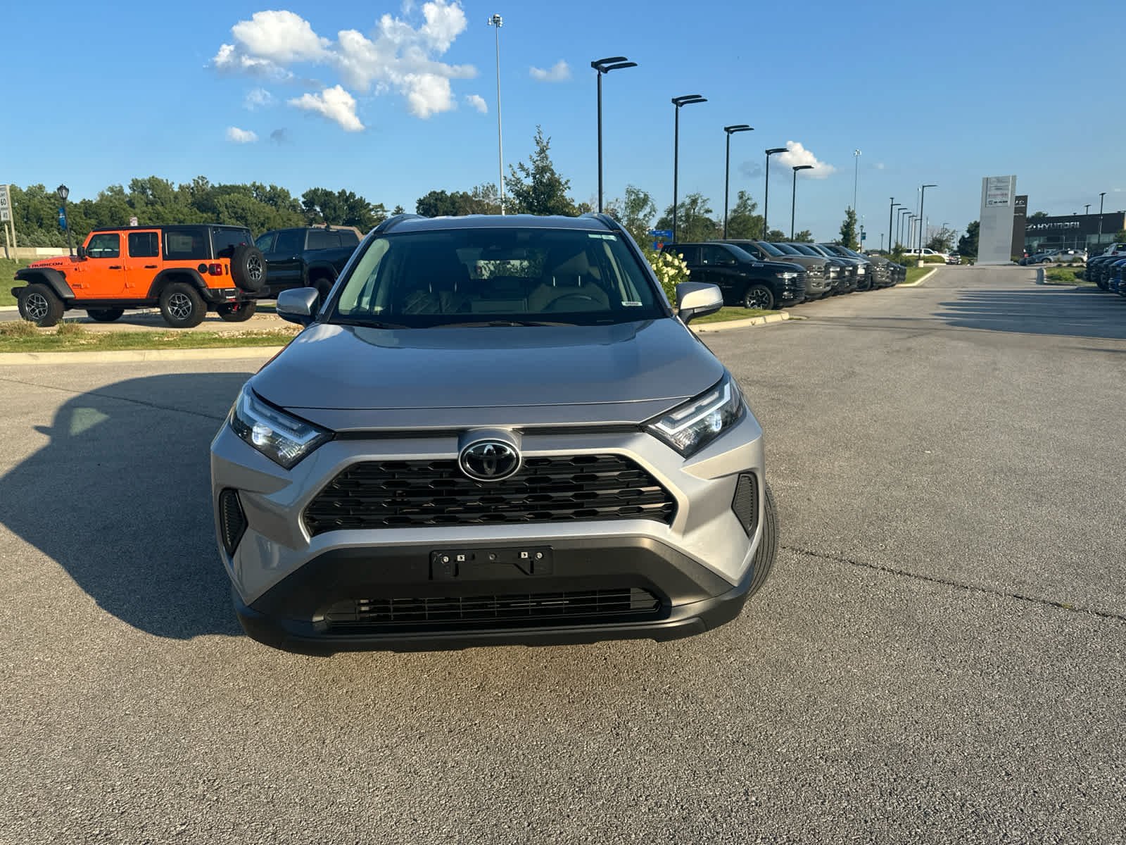 Used 2023 Toyota RAV4 XLE with VIN 2T3P1RFV0PC382699 for sale in Kansas City