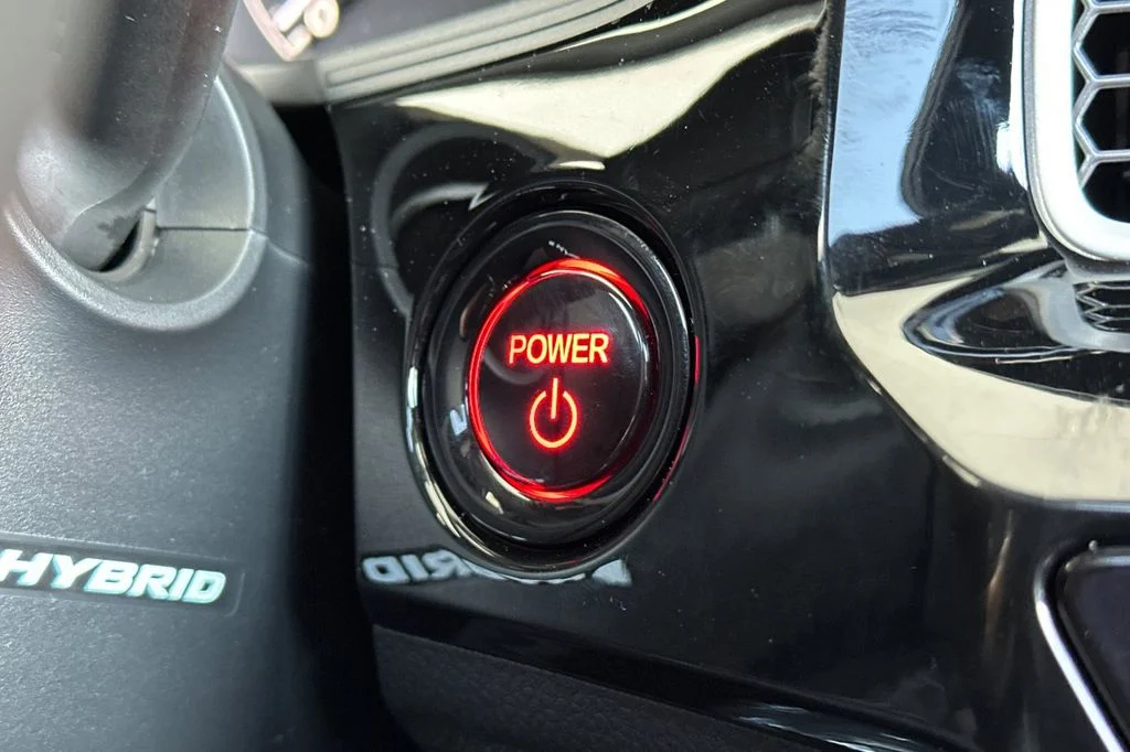 Used 2026 Solar Silver Metallic Honda Sport image 22
