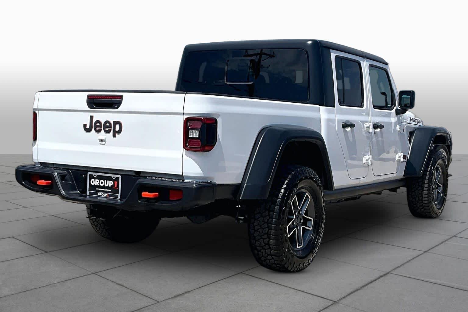 Used 2026 Bright White Clearcoat Jeep Mojave image 12