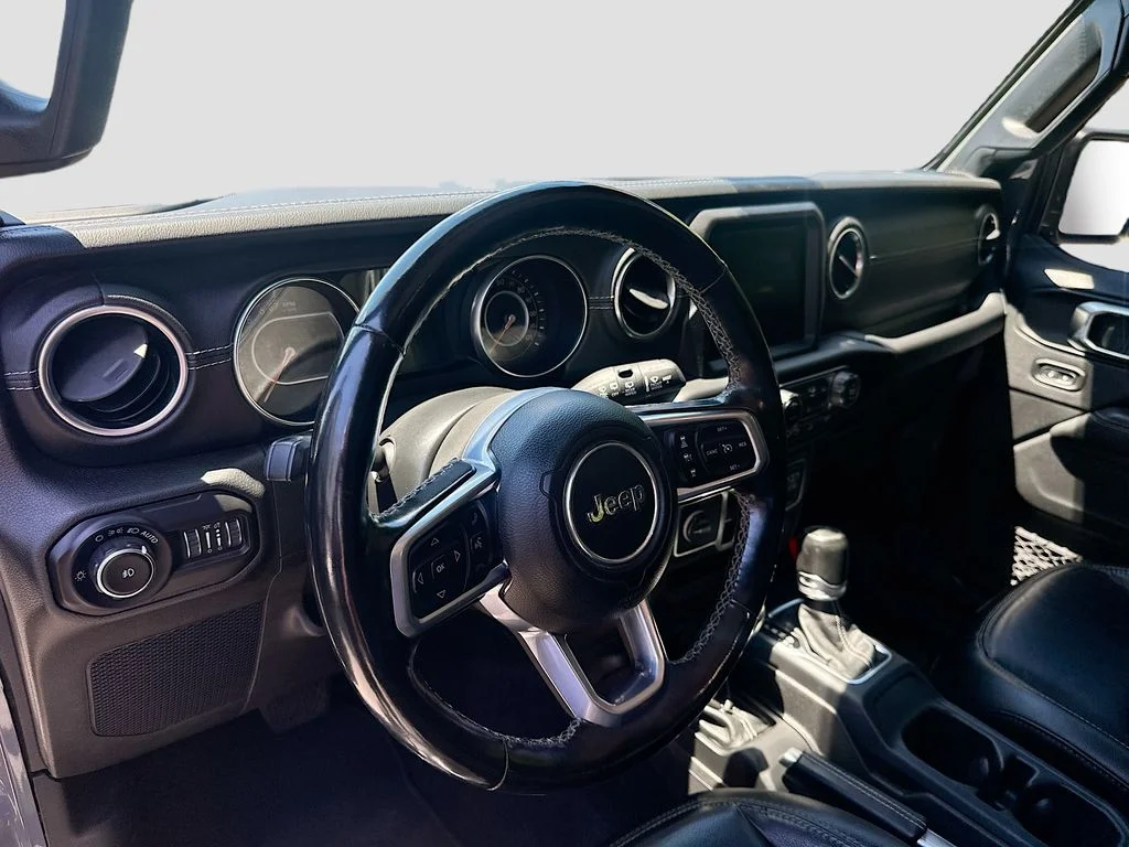 Used 2020 Sting-Gray Clearcoat Jeep Sahara image 10