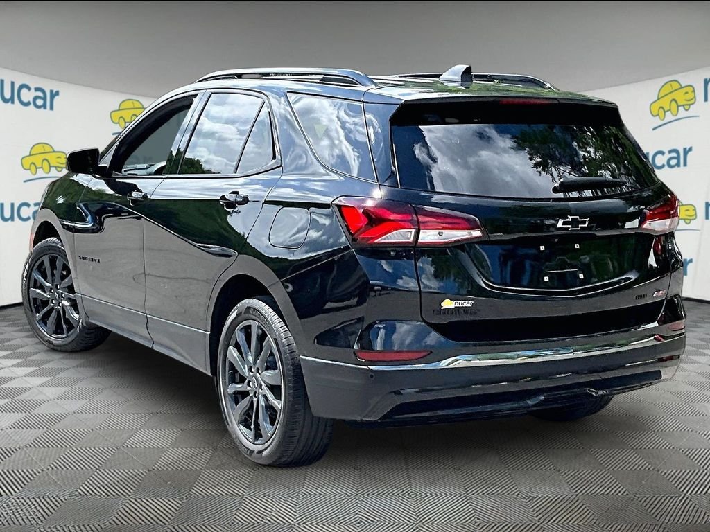 Used 2023 Mosaic Black Metallic Chevrolet RS image 4