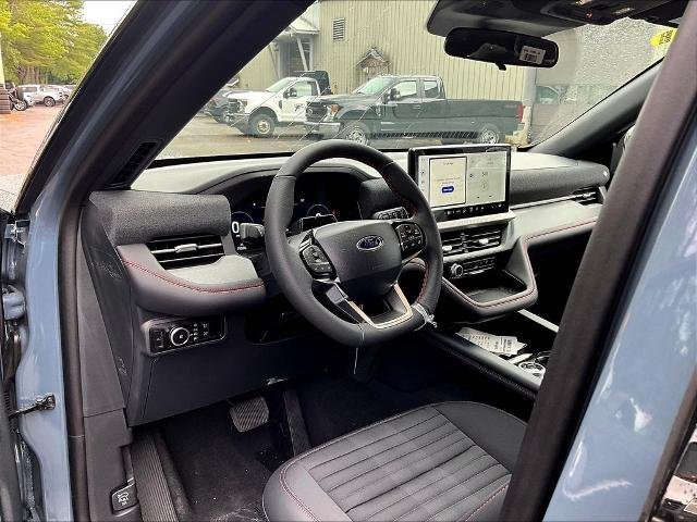 2025 Ford Explorer ST-Line - Photo 20