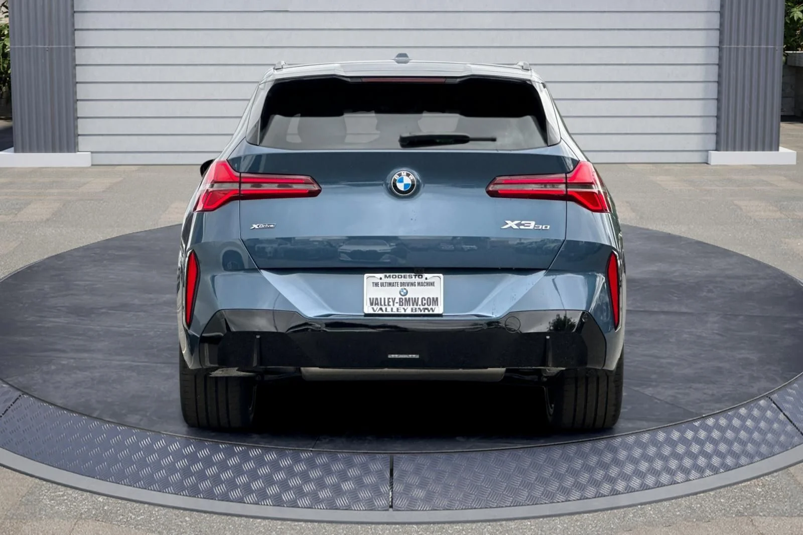 New 2026 Arctic Race Blue metallic BMW 30 xDrive image 5