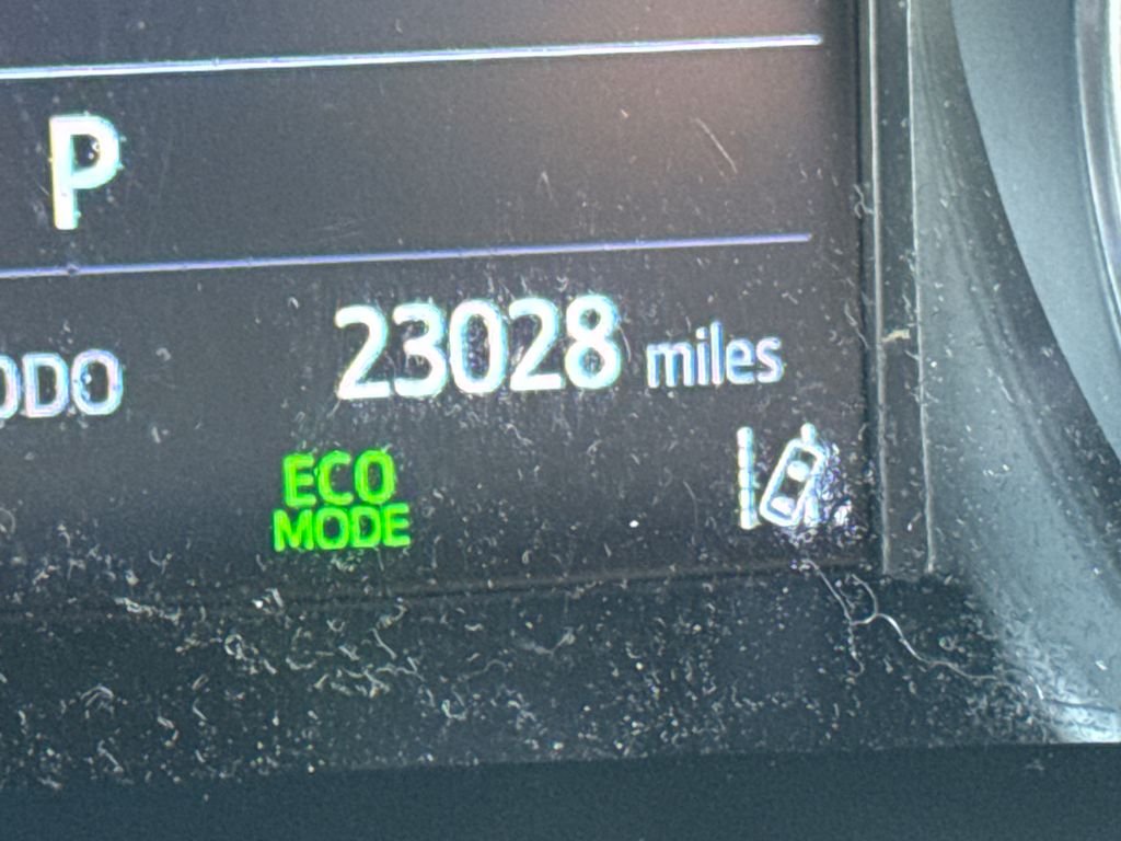 Used 2021 Red Toyota XLE image 17