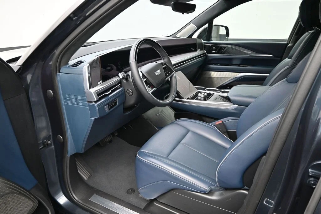 Used 2026 Black Cadillac Premium Sport image 9