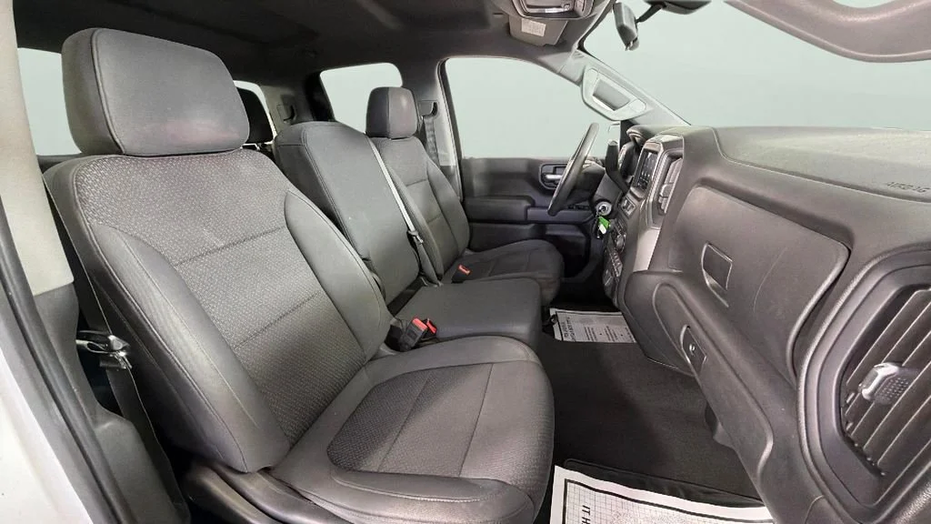 Used 2020 SUMMIT WHITE Chevrolet Custom image 33