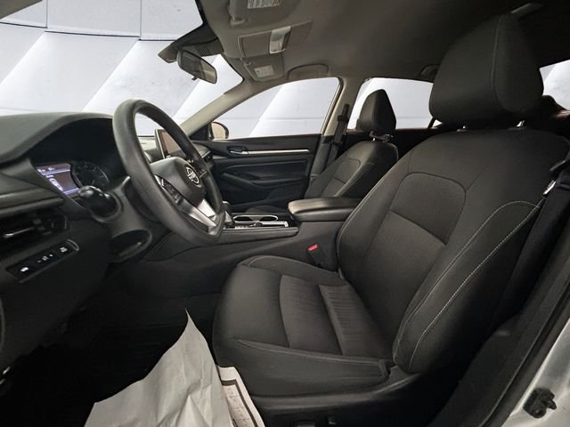 Used 2023 Silver Nissan 2.5 SV image 7