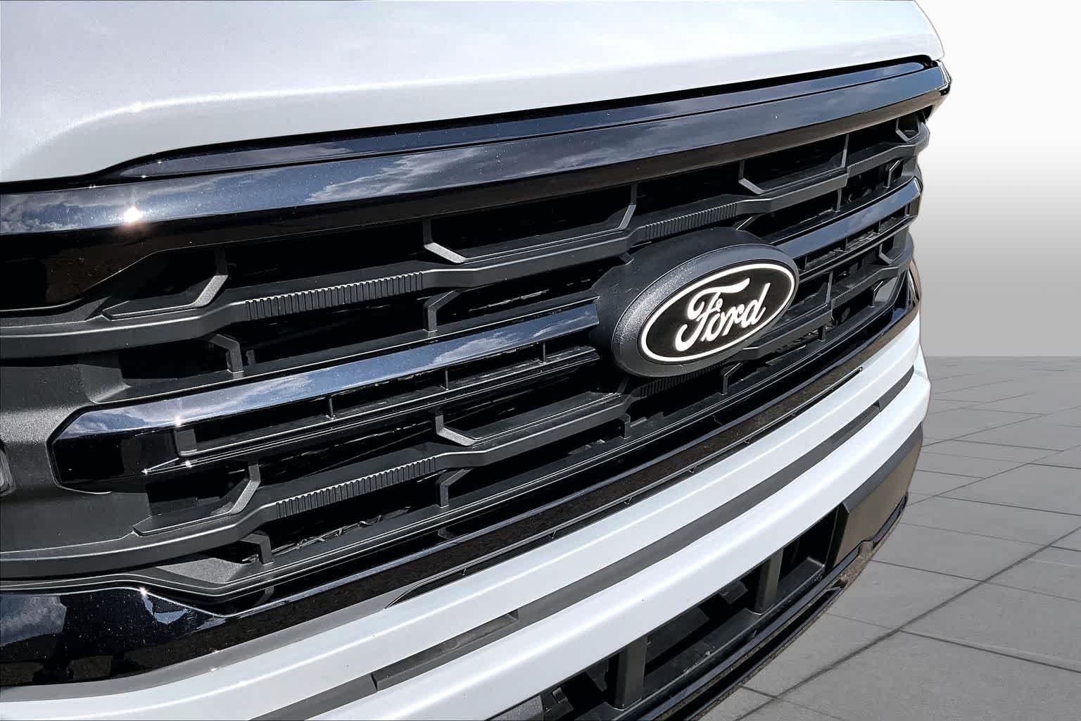 Certified Used 2025 Space White Metallic Ford XLT image 30