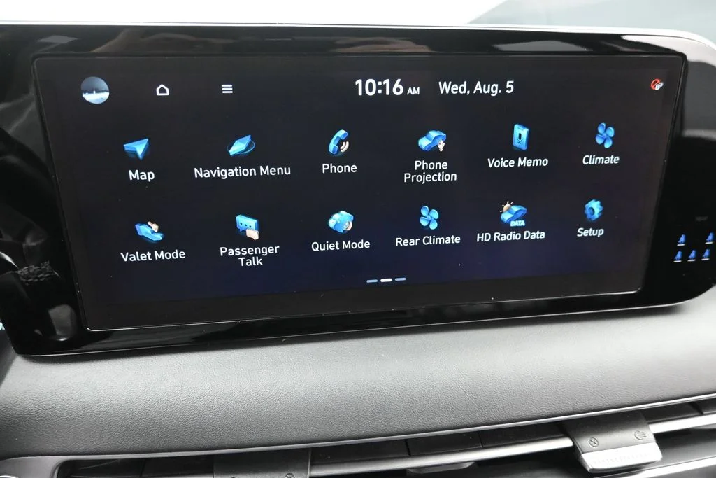 Used 2023 Gray Hyundai Limited image 20