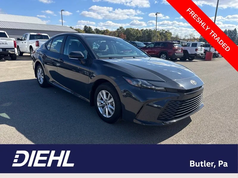 Used 2025  Toyota LE image 1