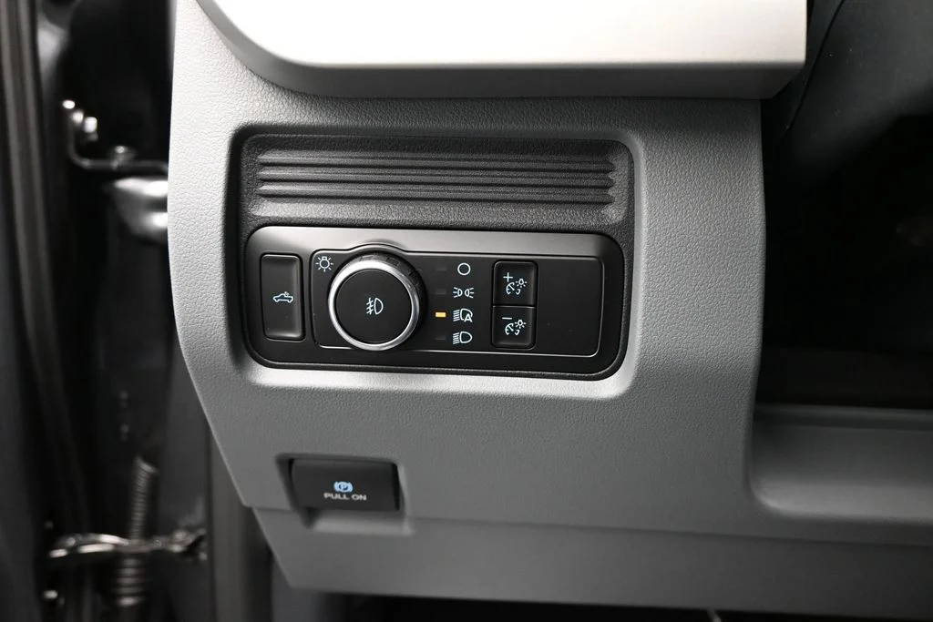 New 2026 Gray Ford XL image 12