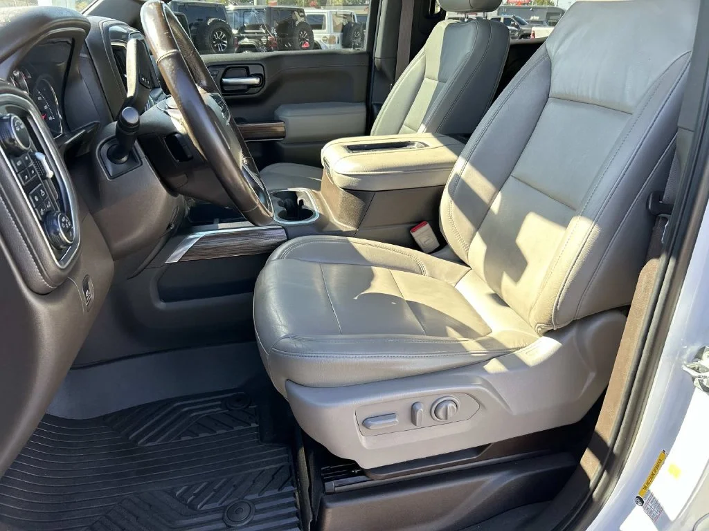 Used 2020 White Chevrolet LT Trail Boss image 41