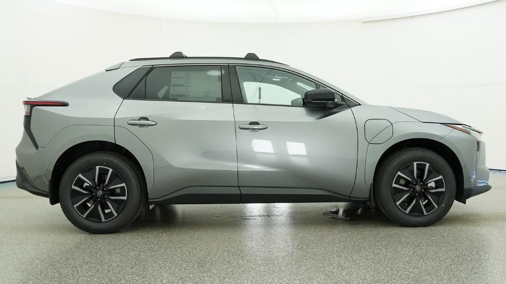 New 2026 Heavy Metal Toyota XLE image 40