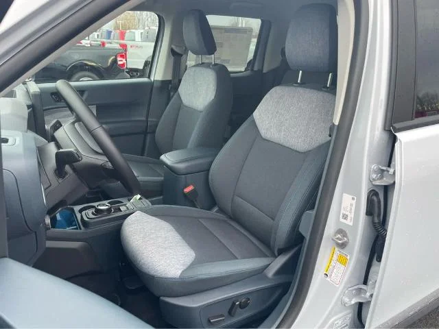 New 2026 Space White Metallic Ford XLT image 48