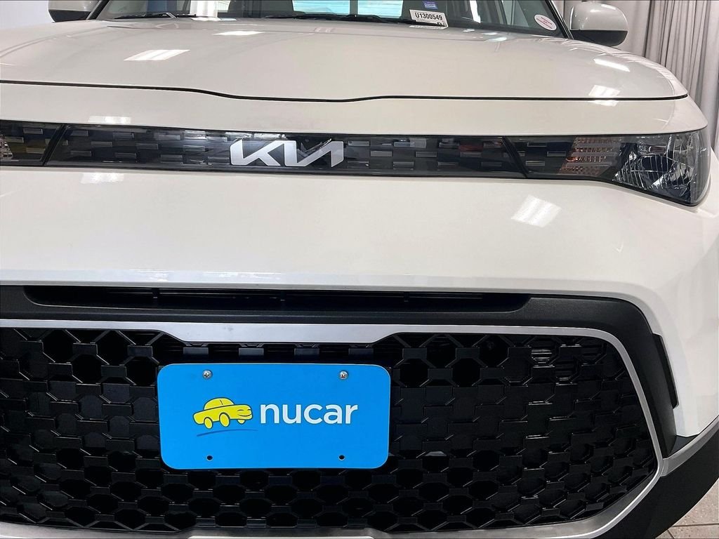 Used 2025 White Kia LX image 32