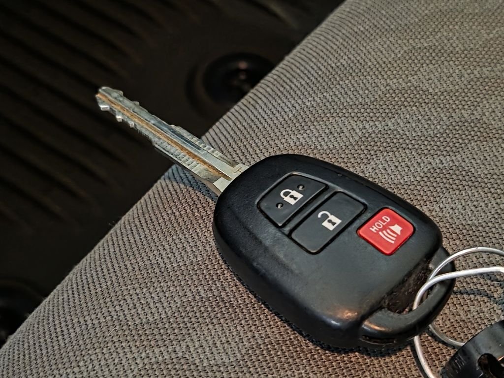 Used 2022 Silver Toyota SR image 36
