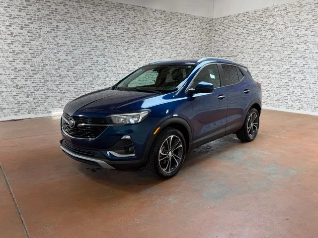 Used 2020 Deep Azure Metallic Buick Select image 3