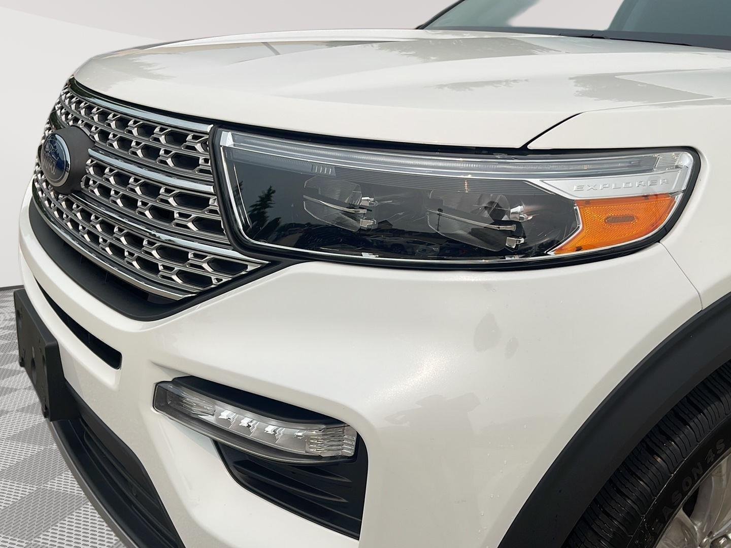 Used 2021 Star White Metallic Tri-Coat Ford Limited image 11
