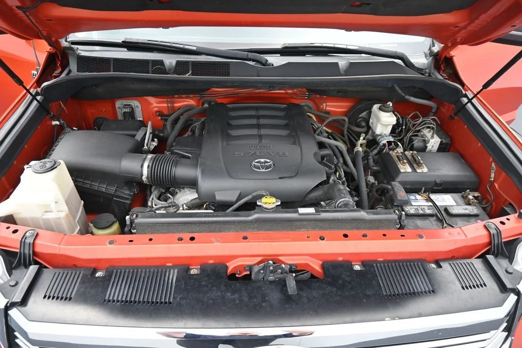 Used 2017 Red Toyota SR5 image 18