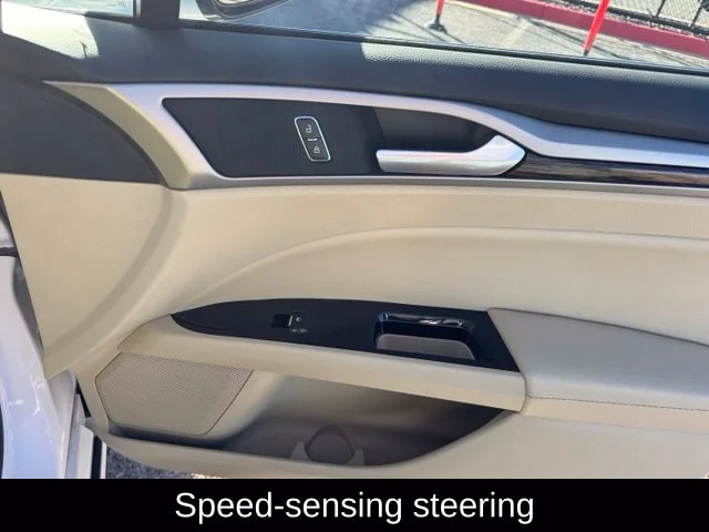 Used 2016 White Ford SE image 27
