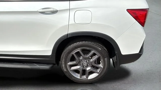 Used 2022  Honda EX-L image 37