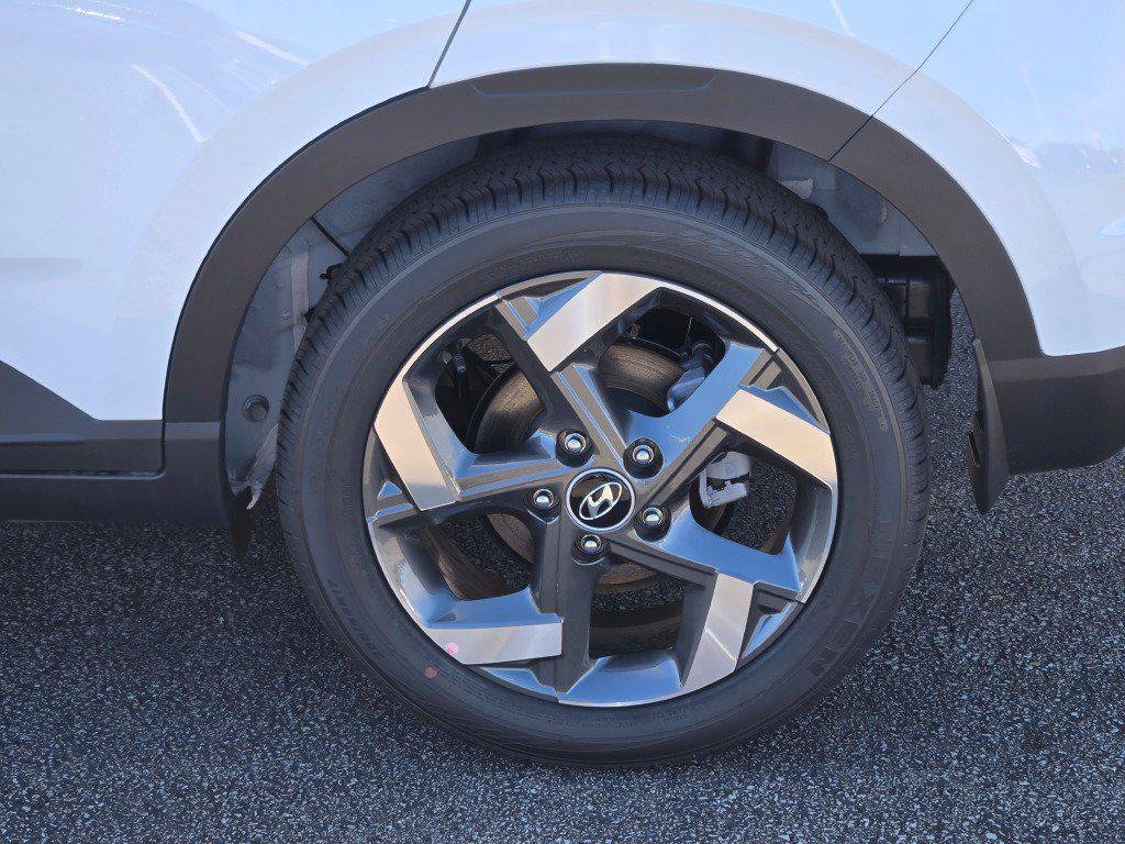 New 2026 Lunar Hyundai SEL image 13