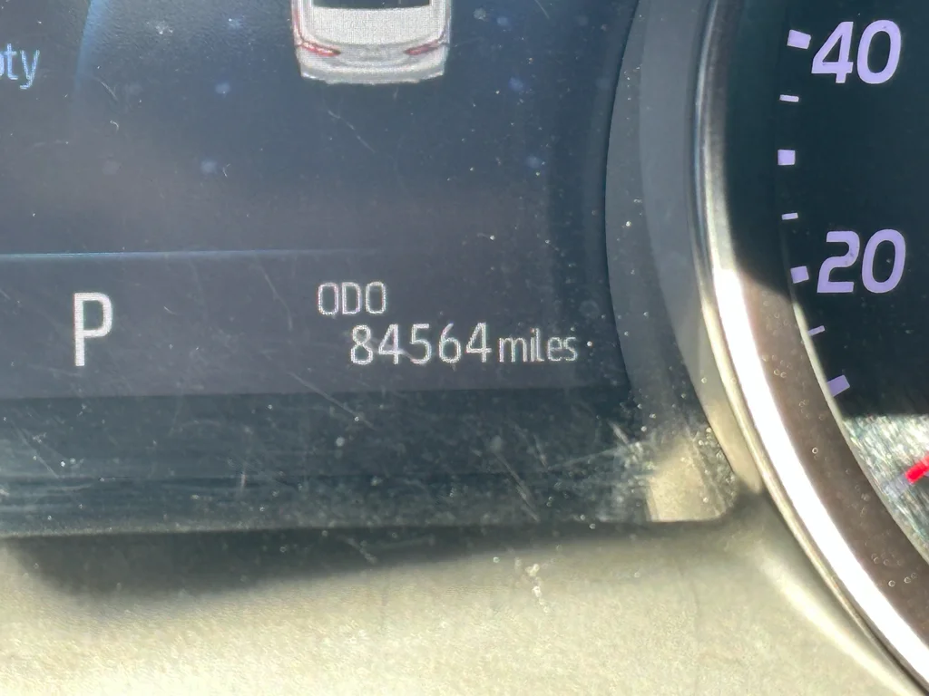 Used 2022  Toyota XSE V6 image 20