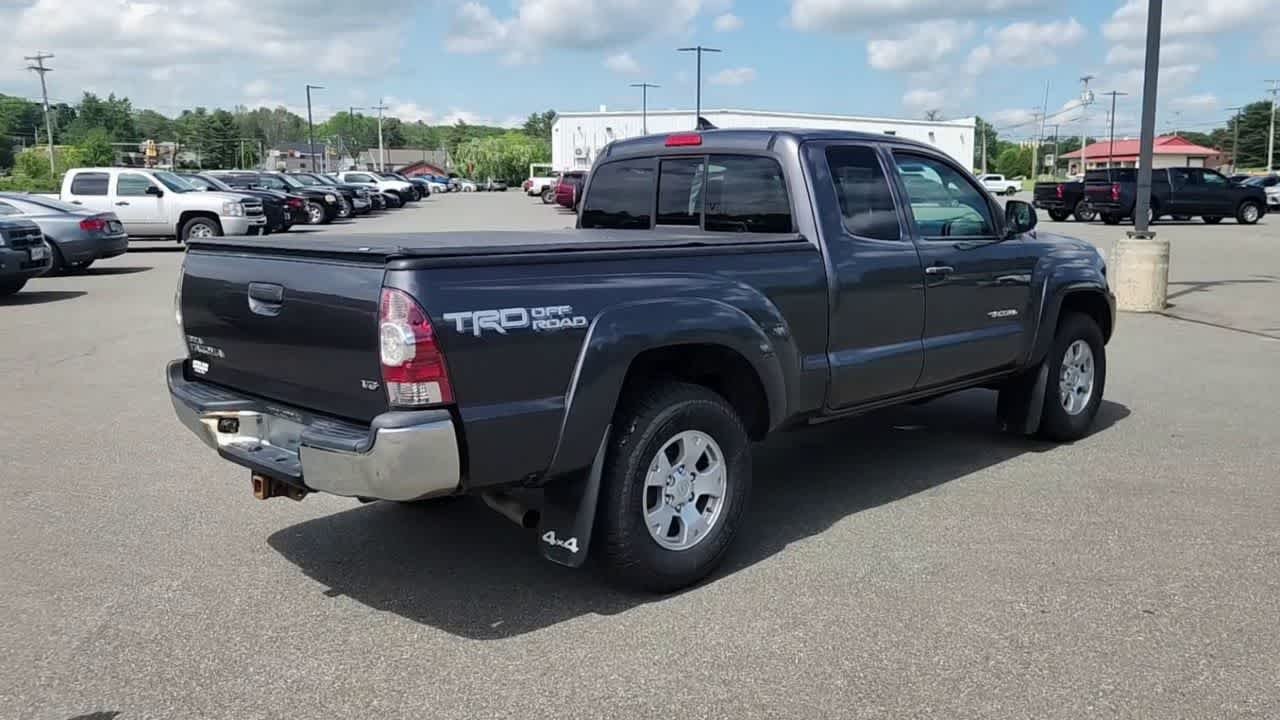 Used 2015 Magnetic Gray Metallic Toyota  image 8