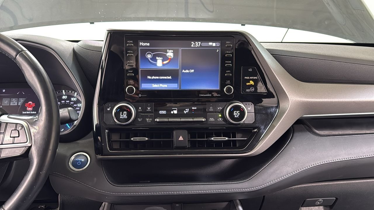 Used 2020 Gray Toyota XLE image 10