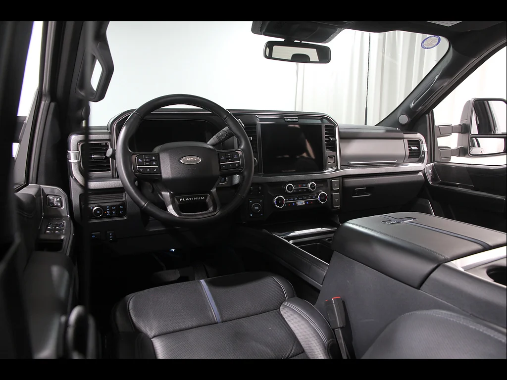 Used 2025 Agate Black Ford Platinum image 6