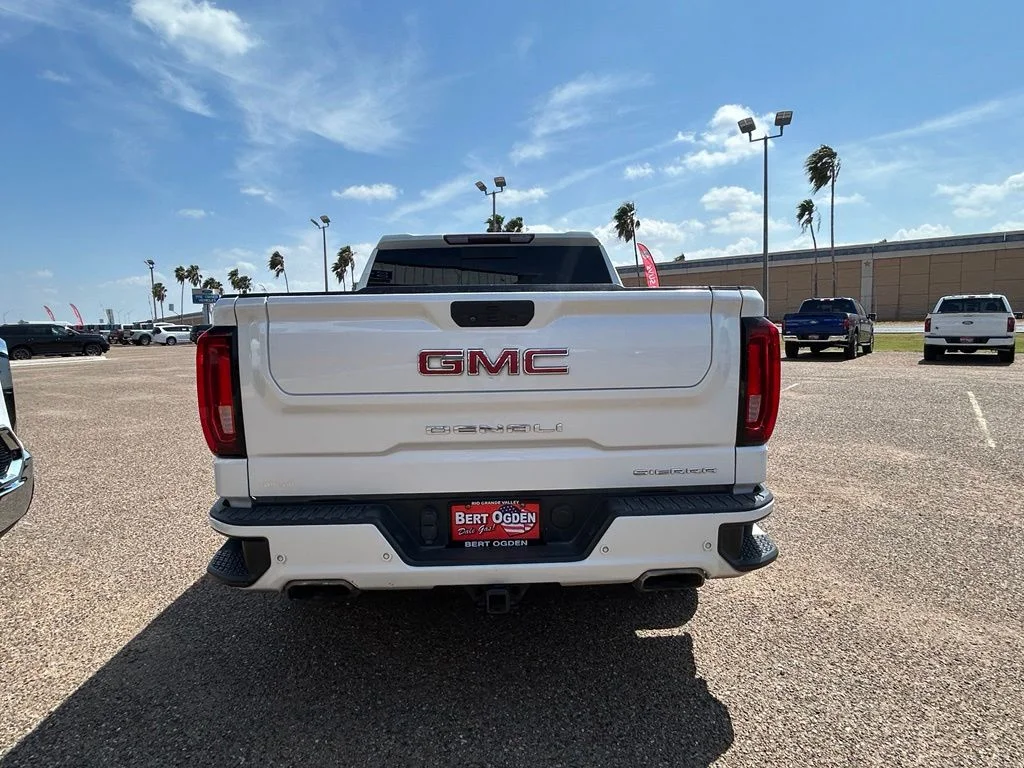 Used 2021 White GMC Denali image 5