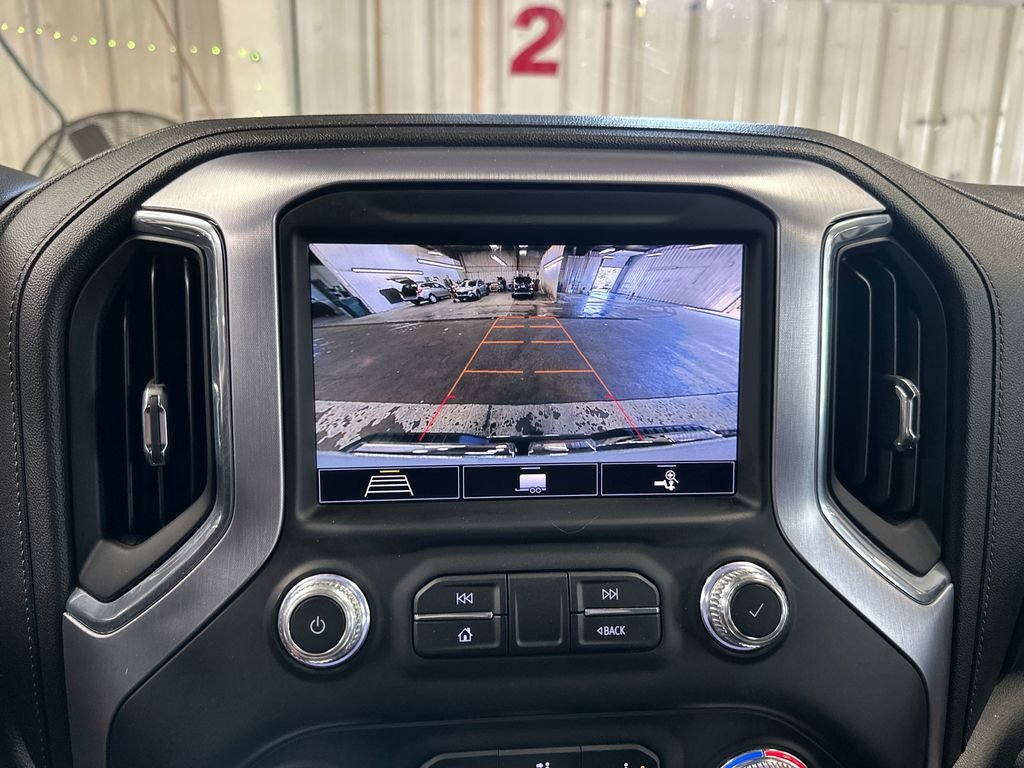 Used 2020 White GMC SLT image 25
