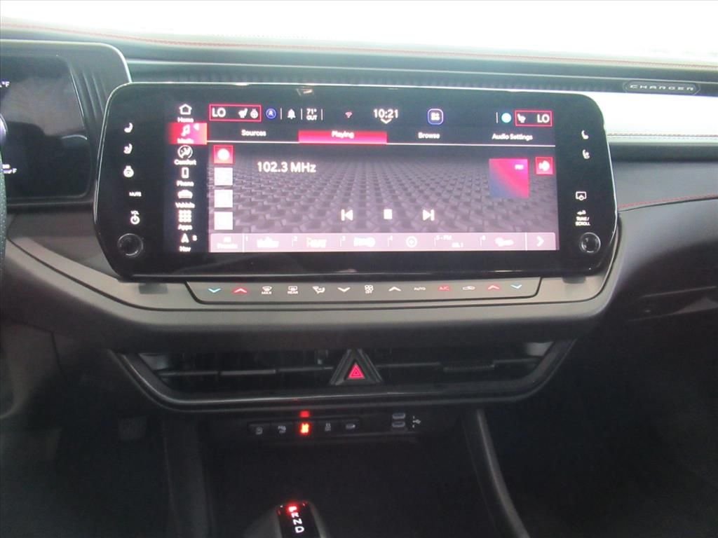 New 2026 Diamond Black Crystal Pearlcoat Dodge R/T image 24