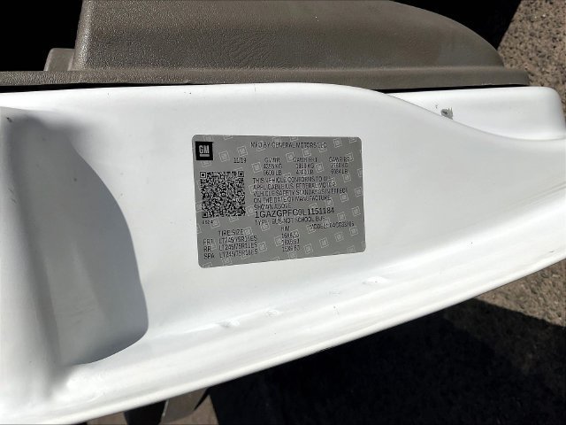 Certified Used 2020 SUMMIT WHITE Chevrolet LT image 21