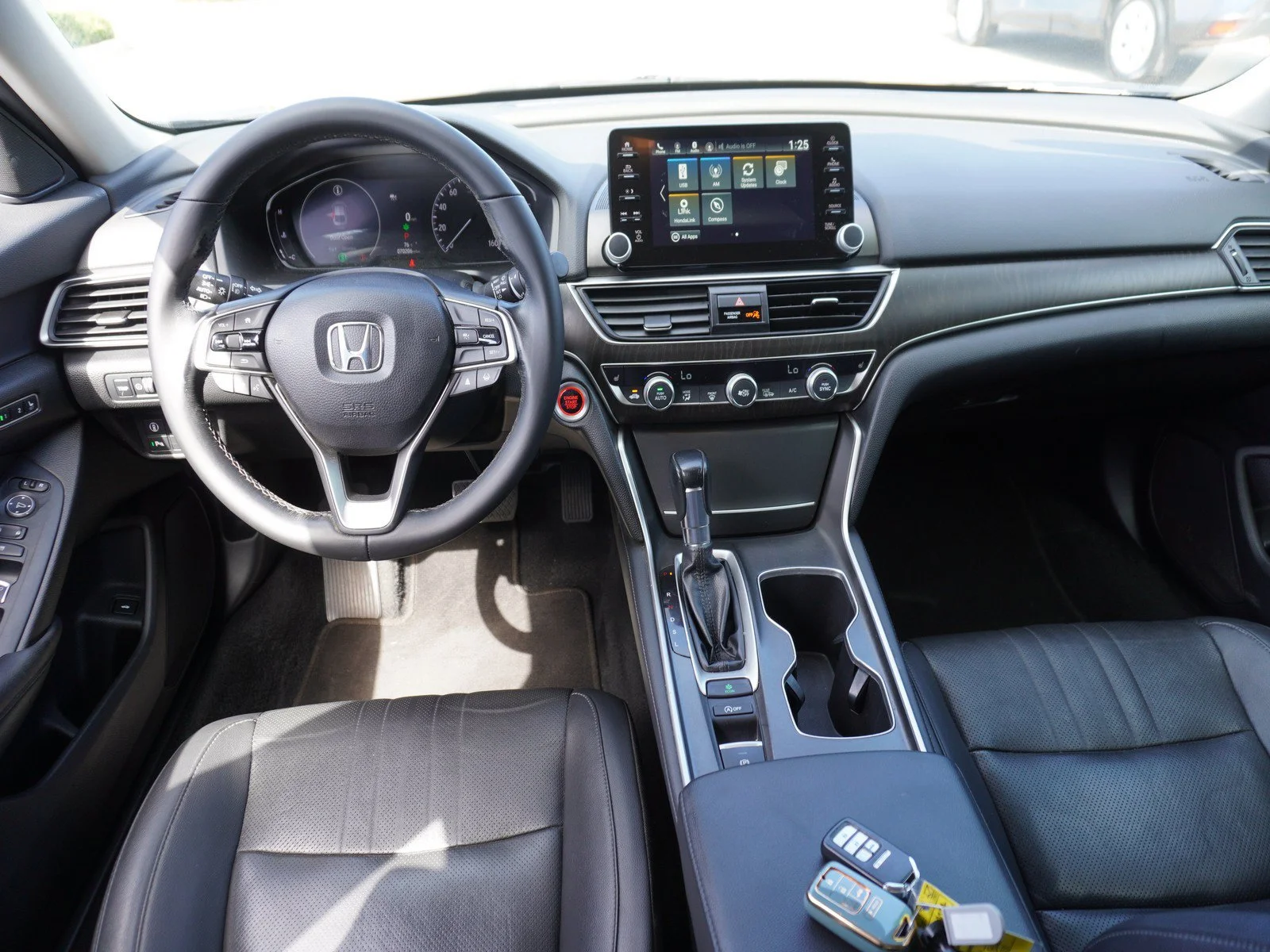 Used 2022 Crystal Black Pearl Honda EX-L image 2