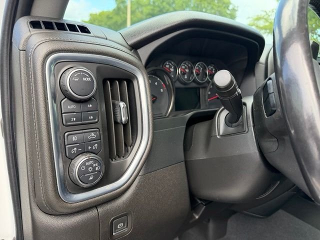 Used 2022 White Chevrolet LT image 11