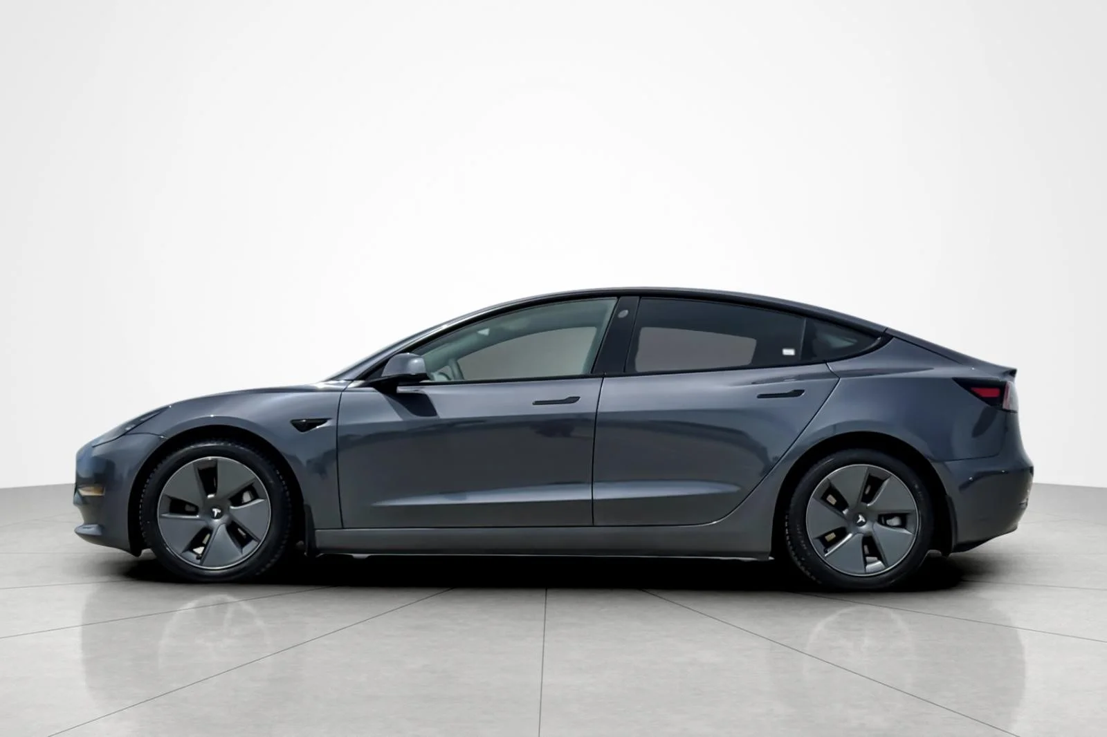 Used 2022 GRAY Tesla Long Range image 2