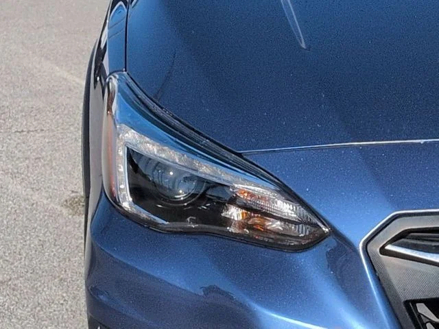 Used 2019 Blue Subaru 2.0i Limited image 10