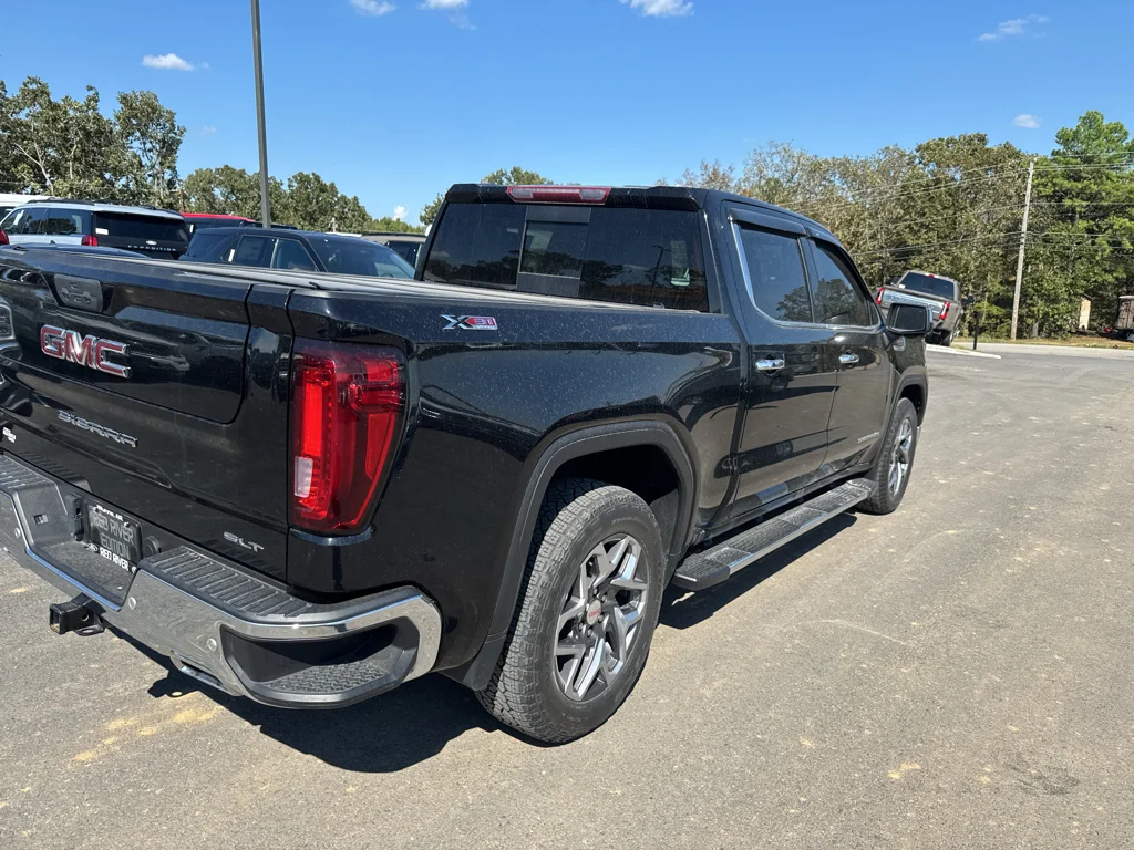 Certified Used 2024 Onyx Black GMC SLT image 5
