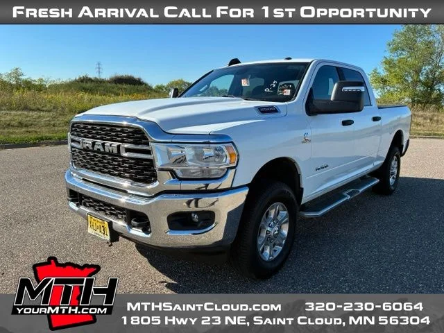 Used 2023 White Ram Big Horn image 4